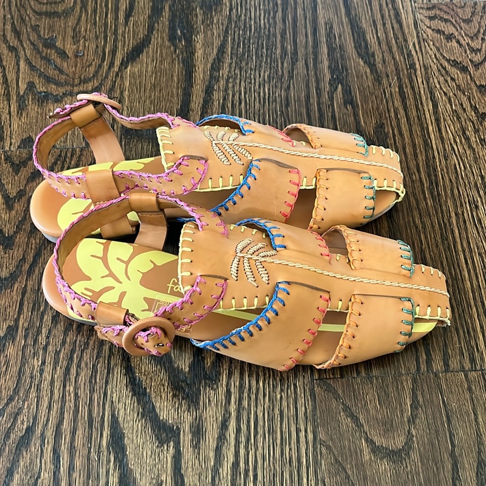 Farm Rio whip stitch palm tree size 7.5 made in Brazil sandals